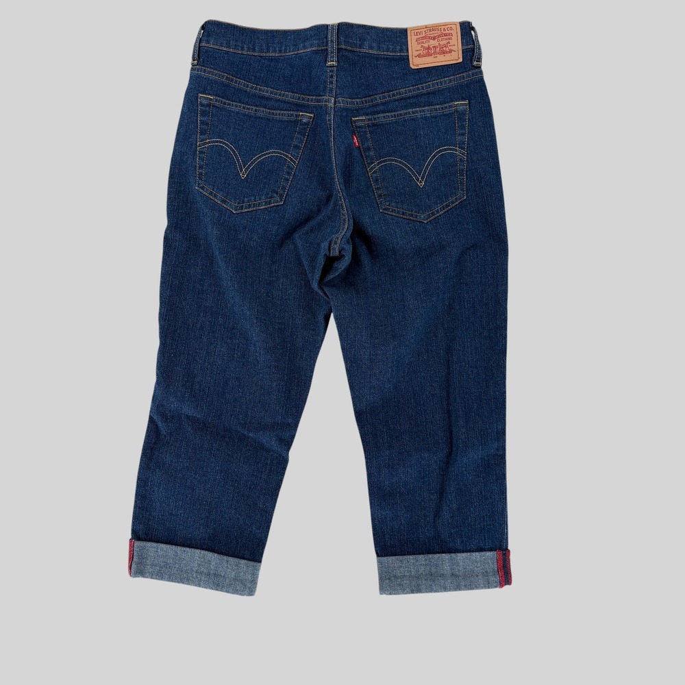 Levis Womens Classic Slim Capris Size 8 Medium Wash Denim Cropped Jeans Cuffed - Picture 4 of 9